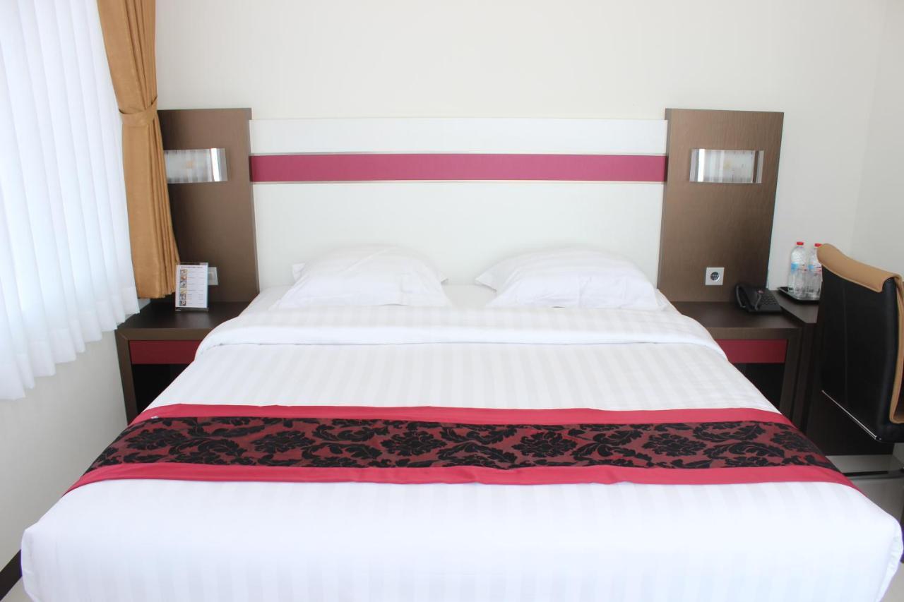 Idea'S Hotel Jalan Ibrahim Aji บันดุง ภายนอก รูปภาพ
